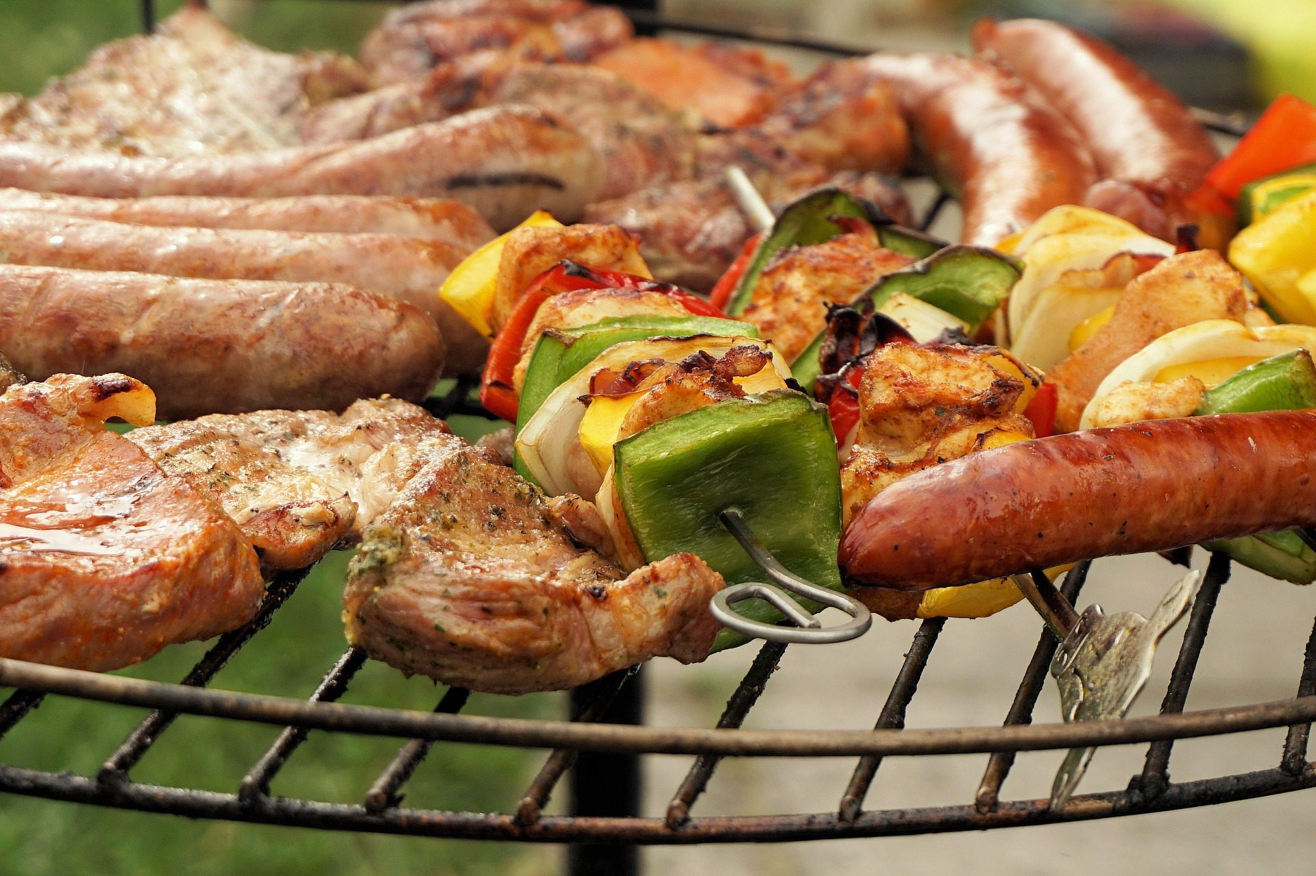 Barbecue food waste recycling