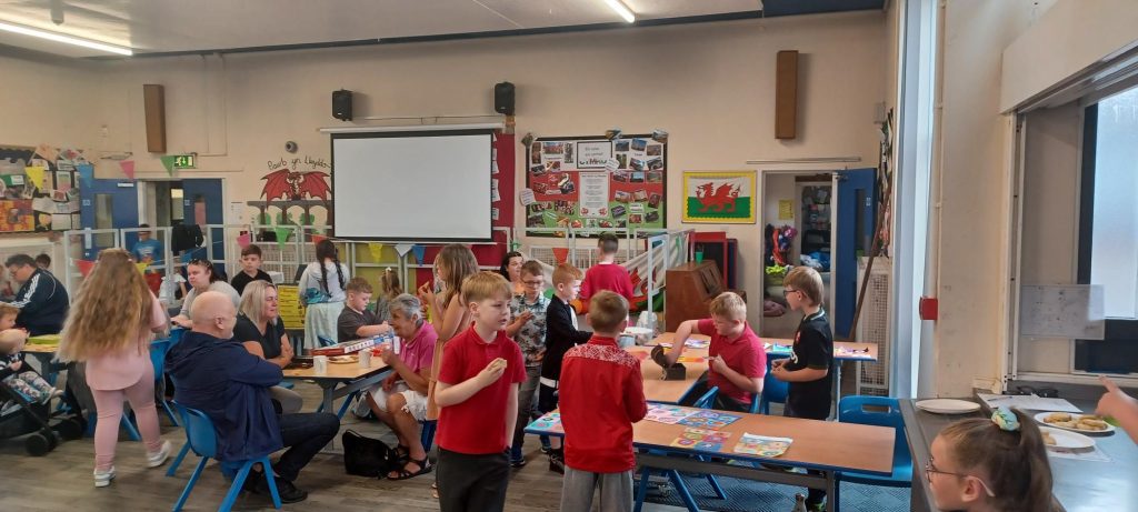 Pupils with entrepreneurial spirit promote the Welsh language