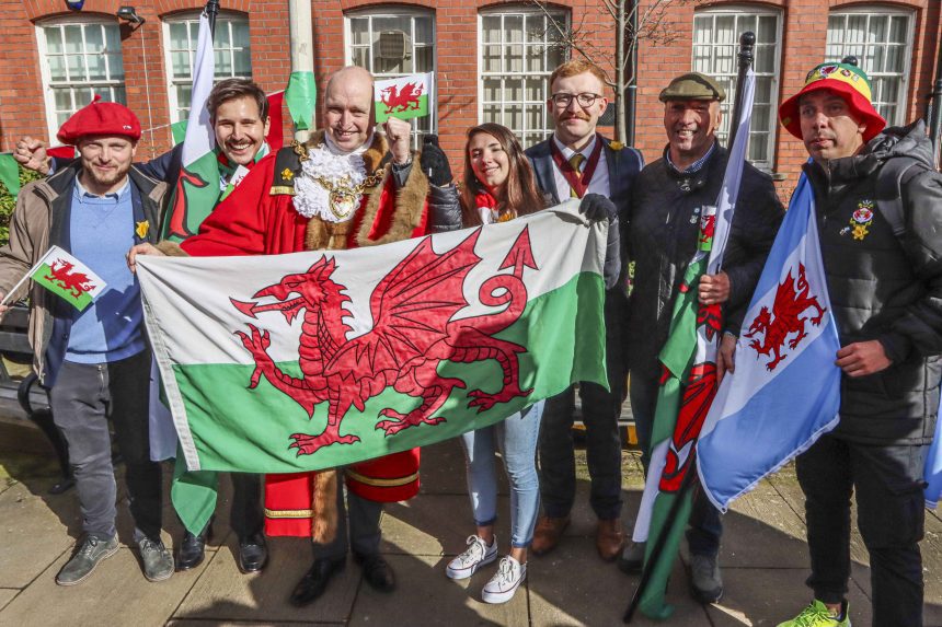 Picture Special: Gorymdaith Dydd Gŵyl Dewi yn Wrecsam- Wrexham St David's day parade