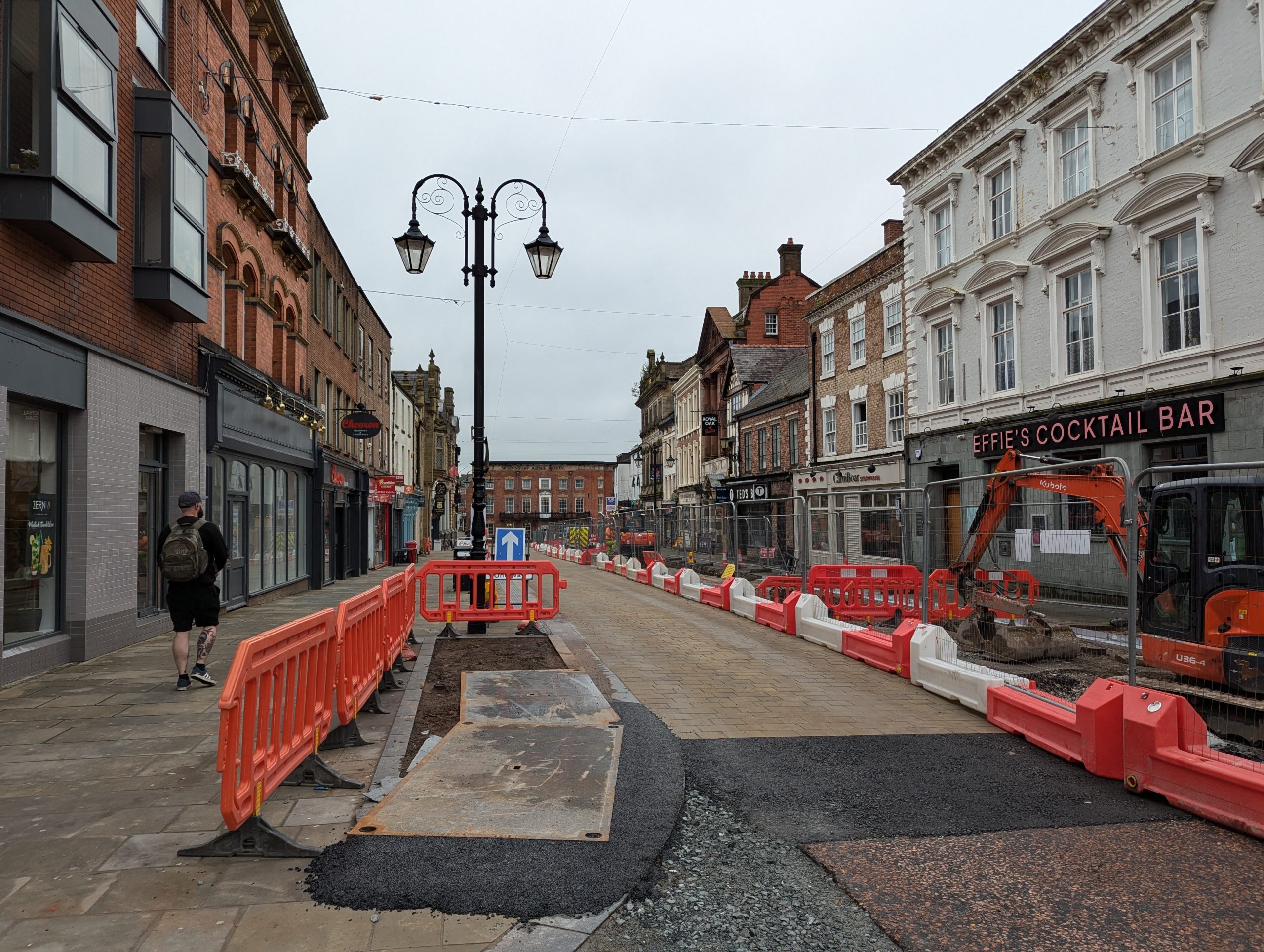 Advance notice of temporary closure to vehicles – Charles Street and Chester Street