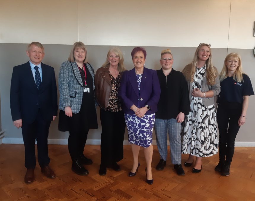 Families who’ve made a world of difference to young lives by offering stable and loving homes recently met with the Welsh Government Minister for Children and Social Care.