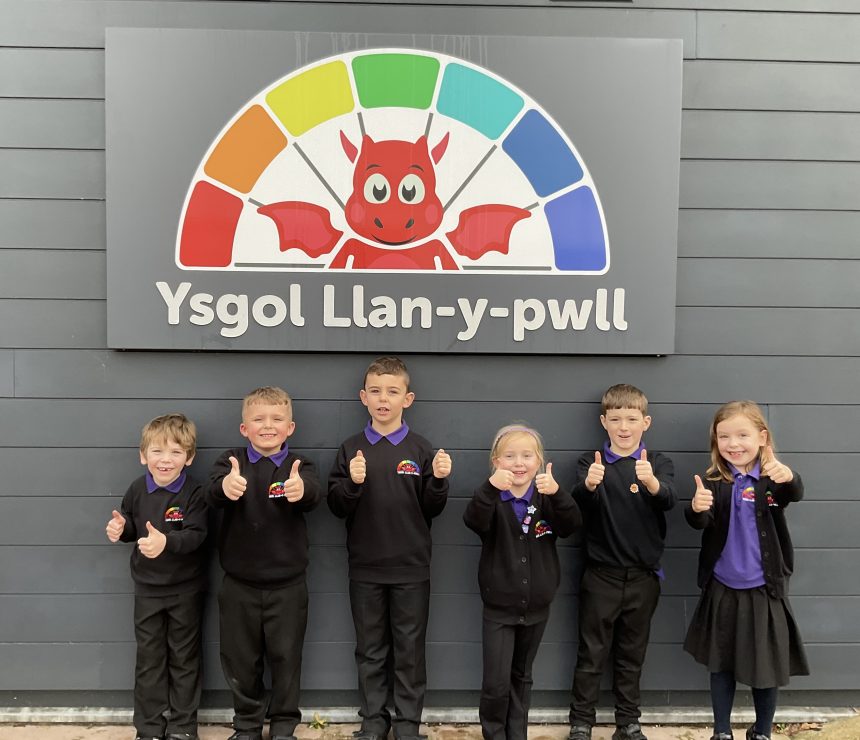 Pupils at Ysgol Llan y Pwll
