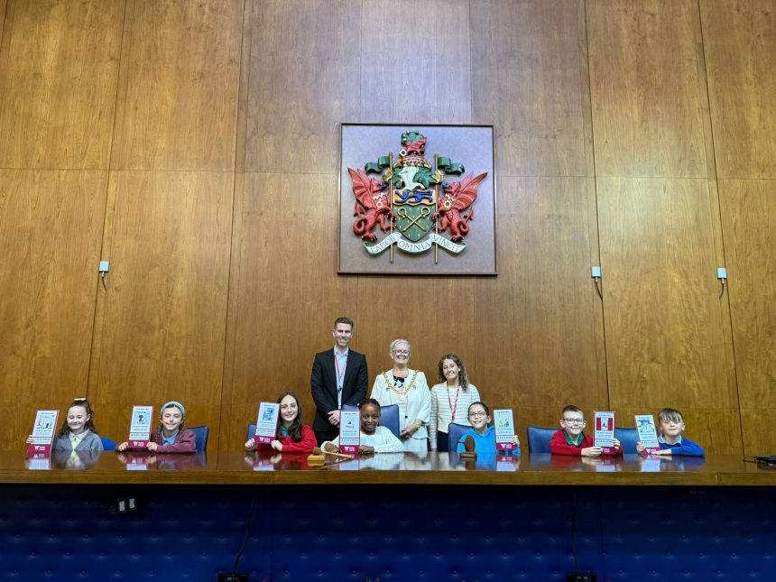 Young designers celebrated in anti-dog fouling sign competition