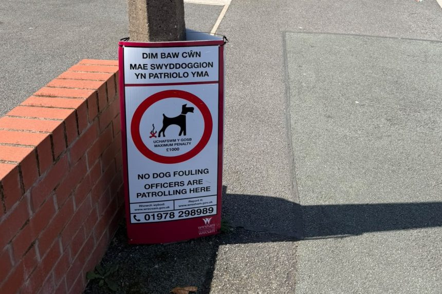 Temporary signs installed to tackle dog fouling hot spots