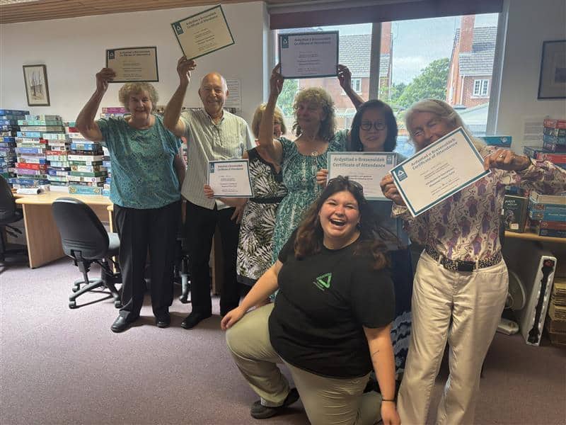 Groundwork North Wales community learners with their certificates