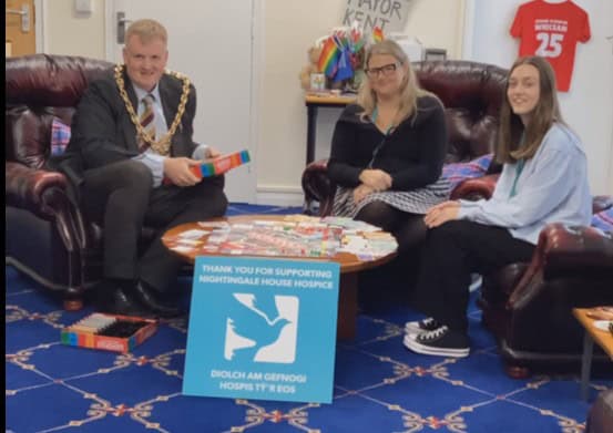 Mayor with Nightingale House Hospice team